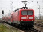 112 103 mit RE5(RE 4361)von Rostock Hbf nach Lutherstadt Wittenberg bei der Bereitstellung am 28.11.2014 im Rostocker Hbf