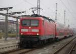 112 107-8 mit RE5(RE 4363)von Rostock Hbf nach Lutherstadt Wittenberg bei der Bereitstellung am 30.11.2014 im Rostocker Hbf.