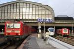 143 930, 605 004 und 472 003 am 25.12.2014 in Hamburg Hbf