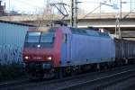 145 088-1(SRI Rail Invest GmbH)fuhr am 17.01.2015 mit Containerwagen von Hamburg-Waltershof kommend gen Sden durch Hamburg-Harburg.