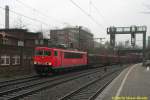 26/01/2015:  155 117 mit gemischten Güterzug in Hamburg-Harburg auf dem Weg nach Süden