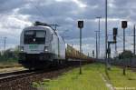 ES 64 U2 - 101 (182 601-5) Hupac im Dienst fr Raildox/SETG mit leeren Holzzug in Rathenow in Richtung Wustermark unterwegs.