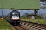 ES 64 U2 - 037 (182 537-1) MRCE Dispolok GmbH fr DB Regio AG - Regio Sdost - Erfurt mit der RB20 (RB 16320) von Halle(Saale)Hbf nach Eisenach in Leuna Werke Sd.