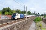 ES 64 U2 - 024 (182 524-9) MRCE Dispolok GmbH für DB Fernverkehr AG mit dem IC 1991 (Berlin Südkreuz - Frankfurt(Main)Hbf) bei der Durchfahrt in Rathenow.