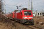 182 007-5 mit RE4310(Rostock-Hamburg)bei der Ausfahrt im Rostocker Hbf.07.02.2016