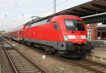 182 009-1 stand am Mittag des 14.10.2016 wieder zur Freude des Fotografen im Rostocker Hbf.