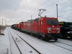 185 296 und 298 318 am 01.Dezember 2010 bespannten die bergabe von Stralsund nach Mukran,beim Halt in Bergen/Rgen.