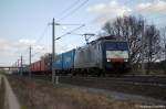 ES 64 F4 - 212 (189 212-4) von der MRCE im Dienst fr die ITL mit Containerzug zwischen Growudicke und Rathenow in Richtung Stendal unterwegs.