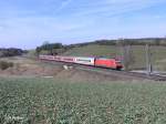 101 054-5 schiebt den RE 4012 nach Nrnberg bei Fahlenbach.