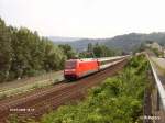 101 089-1 verlsst Bacharach mit einem EC 102 Chur – Kiel HBF.