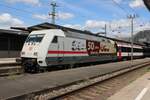 Am 16 Mai 2025 steht TEE/IC 101 110 mit EuroCity 9 nach Basel SBB in Karlsruhe Hbf, wo nach eineinhalb Stünde Verspätung der Bahnbetrieb wieder aufgenommen wurde.