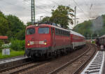 Die DB 115 346-9 (91 80 6115 346-9 D-DB), ex DB 110 346-4, ex DB E10 346, fährt am 21.08.2011 mit einem AZ (Autozug) durch den Bahnhof Linz am Rhein in Richtung Süden.

Die E10.3 (Bügelfalte) wurde 1964 von Krauss-Maffei in München-Allach unter der Fabriknummer 19051 gebaut, die elektrische Ausrüstung ist von SSW (Siemens-Schuckert-Werke). Geliefert wurde sie als E10 346 an die Deutsche Bundesbahn. Mit der Einführung des EDV-Nummernsystems wurde sie zum 01.01.1968 zur DB 110 346-4. Zum Dezember 2005 ging sie an die DB AutoZug GmbH und wurde daher nun als DB 115 346-9 geführt. Im Dezember 2017 ging sie zur Verschrottung an die Firma Bender Rohstoff-Recycling e. K. in Leverkusen-Opladen.
