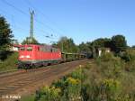 140 643-8 durchfhrt Undorf mit ein leeren Autozug.