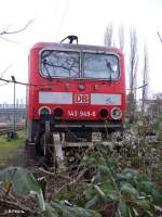 Frontansicht von 143 949-6 im BW Dsseldorf-Altstadt.