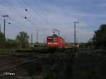 143 240-0 schiebt die RB32127 nach Plattling bei Regensburg Ost.