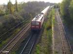 143 059-4 schiebt die S-Bahn aus den Bahnhof Schkeuditz raus.