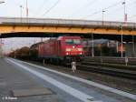 185 310-0 durchfhrt Regensburg HBF mit ein gemischten Gterzug.