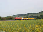 185 065-0 mit einem DHL Containerzug bei Himmelstadt.