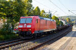 Die 185 005-6 (91 80 6185 005-6 D-DB) der DB Cargo AG fährt am 17 September 2024 mit einem gemischten Güterzug durch den Bahnhof Kirchen (Sieg). 

Die TRAXX F140 AC1 wurde 2001 von ABB Daimler-Benz Transportation GmbH, (Adtranz) in Kassel unter der Fabriknummer 33402 gebaut. 