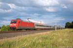 101 095-8 mit dem EC 172  Vindobona  von Villach Hbf nach Hamburg-Altona in Vietznitz.