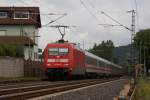 101 096-6 + 101 119-6 mit einem Ersatzintercity in Ludwigsau-Friedlos am 06.08.2010