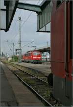 Stuttgart Hbf mit einer ausfahrener 111.