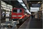 111 082 mit dem RE 19997 in Stuttgart HBF.