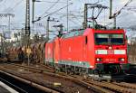 185 157 und 185 183 mit Gterzug am 05.12.11 in Fulda