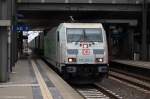 185 389-4  DB Schenker/Audi Logistik  DB Schenker Rail Deutschland AG mit dem KLV  LKW Walter , bei der Durchfahrt in Berlin-Hohenschönhausen und fuhr in Richtung Biesdorfer Kreuz weiter.