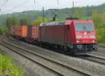 185 376-1 mit Gterzug am 20.05.10 in Jossa