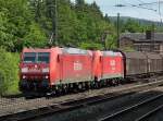 185 156-7 und eine weiter 185er mit Gterzug am 07.06.10 in Jossa