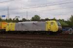 Mal wieder die schnste Baureihe ;-) ES 64 F4-027 mit einem Containerzug in Hamburg-Harburg am 01.08.2010