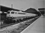 Die DB 110 288-8 mit ihrem Schnellzug nach Dortmund ist nur vordergründig das Motiv dieses Bildes. Der Grund, weshalb ich dieses qualitativ etwas schlechte Bild zeige ist vielmehr die Bahnhofshalle von Basel Bad Bf., bzw. was zu Zeitpunkt der Aufnahme davon noch übrig war.
Die 288-8 war die erste E 110 in der  Bügelfalten -Version.
 Analogbild vom 3. April 1982