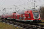 445 001 als RE4356 von Elsterwerda nach Rostock Hbf bei der Einfahrt im Rostocker Hbf.30.11.2018