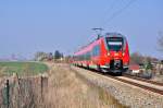  Ostseehamster  442 341 rauscht am 29.03.2014 als S3 nach Güstrow und hat soeben das frühlingshafte Gragetopshof durchfahren.