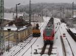 Wenn ich zum Supermarkt mu ich jedesmal ber die Brcke in Bergen/Rgen,so fuhr am 08.Dezember 2010 der RE Binz-Stralsund in den Bahnhof.