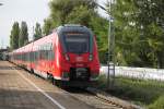 442 356 als Sonderzug(Warnemnde-Berlin)bei der Durchfahrt im Haltepunkt Rostock-Holbeinplatz.01.08.2015