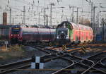 442 357 als S3 von Güstorw nach Warnemünde-Werft bei der Einfahrt im Rostocker Hbf.