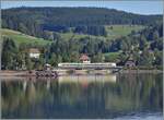 In der schönen Schwarzwaldlandschaft bei Schluchsee ist ein DB 1440 (Alstom Coradia Continental) unterwegs. 

28. Sept. 2023  