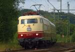 Majestätisch wirkte am 07.08.2011 die Einfahrt der 103 235-8 mit dem IC 2417 nach Köln in Schleswig. (üVinG 1600)
