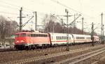 Wieder im Dienst ist die 113 267-9 die hier mit einem PbZ aus Richtung Bremen kommend durch Hamburg-Harburg fuhr. 03.04.2013