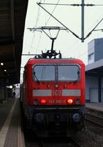 Die Ex-Rostockerin und Neu-Kielerin 143 860-5(REV/LD X/11.03.09)steht mit ihrer RB nach Flensburg abfahrbereit im Bhf von Neumünster. 28.06.2014