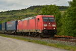 DBC 185 364-7 mit einem KLV bei Th�ngersheim gen W�rzburg Hbf fahrend.