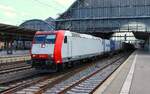 ATLU 185 507-1 mit Containerzug Durchfahrt Bremen Hbf 11.06.2022