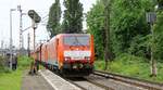DB 189 034 + 189 044 mit AK durchfahen mit einem 5.000 t Erzzug den Bahnhof Rheinhausen-Ost 10.06.2022
