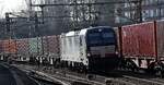 BRLL X4E-607 oder 193 607-9 REV/Lz/21.12.21 mit leerem Boxxpress Zug.