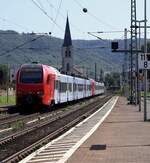 DB/SÜWEX 0429 104/604 + 106/606 als RE2 von Frankfurt nach Koblenz Hbf Einfahrt Boppard Hbf. 10.08.2025