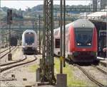 Die neue, leider neigetechniklose Gäubahn wagt sich erstmals auf die Strecke.