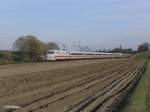 401 004-7  Mhlheim an der Ruhr  mit Unbekannten ICE bei Fahlenbach.