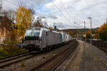 Die recht neue und ecco-rail GmbH (Wien) vermietete SIEMENS Vectron MS 6193 193 (91 80 6193 193-0 D-Rpool) der Railpool GmbH (München) fährt am 16 Oktober 2025 mit einem KLV-Zug durch